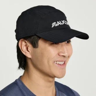 Chapeaux Outpace