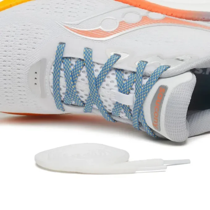 Marathon Every Woman&rsquo;s x Saucony Triumph 23 pour femmes
