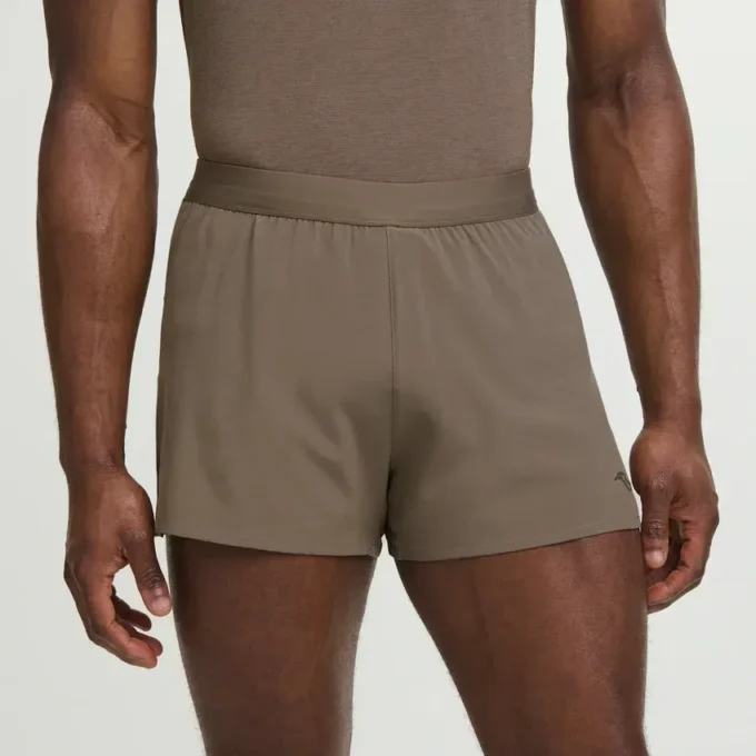 Shorts Outpace 2,5&Prime; pour homme
