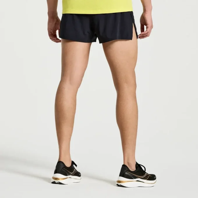 Shorts Outpace 2,5&Prime; pour homme