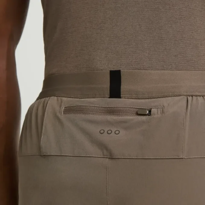 Shorts Outpace 2,5&Prime; pour homme