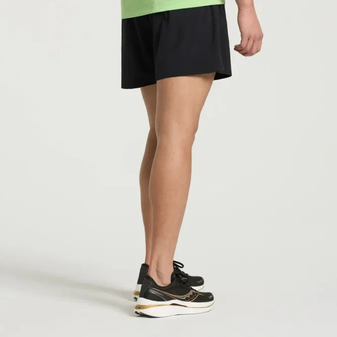 Shorts Outpace 5&Prime; pour homme
