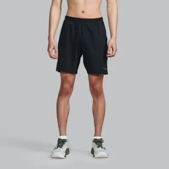 Shorts Outpace 7&Prime; pour homme