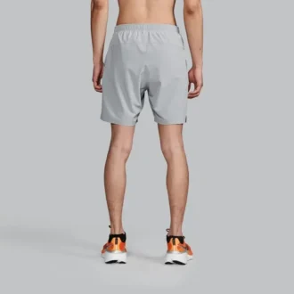 Shorts Outpace 7&Prime; pour homme
